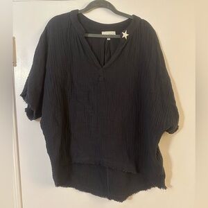 Pinch muslin cotton gray flowy blouse with star patch on collar, size medium